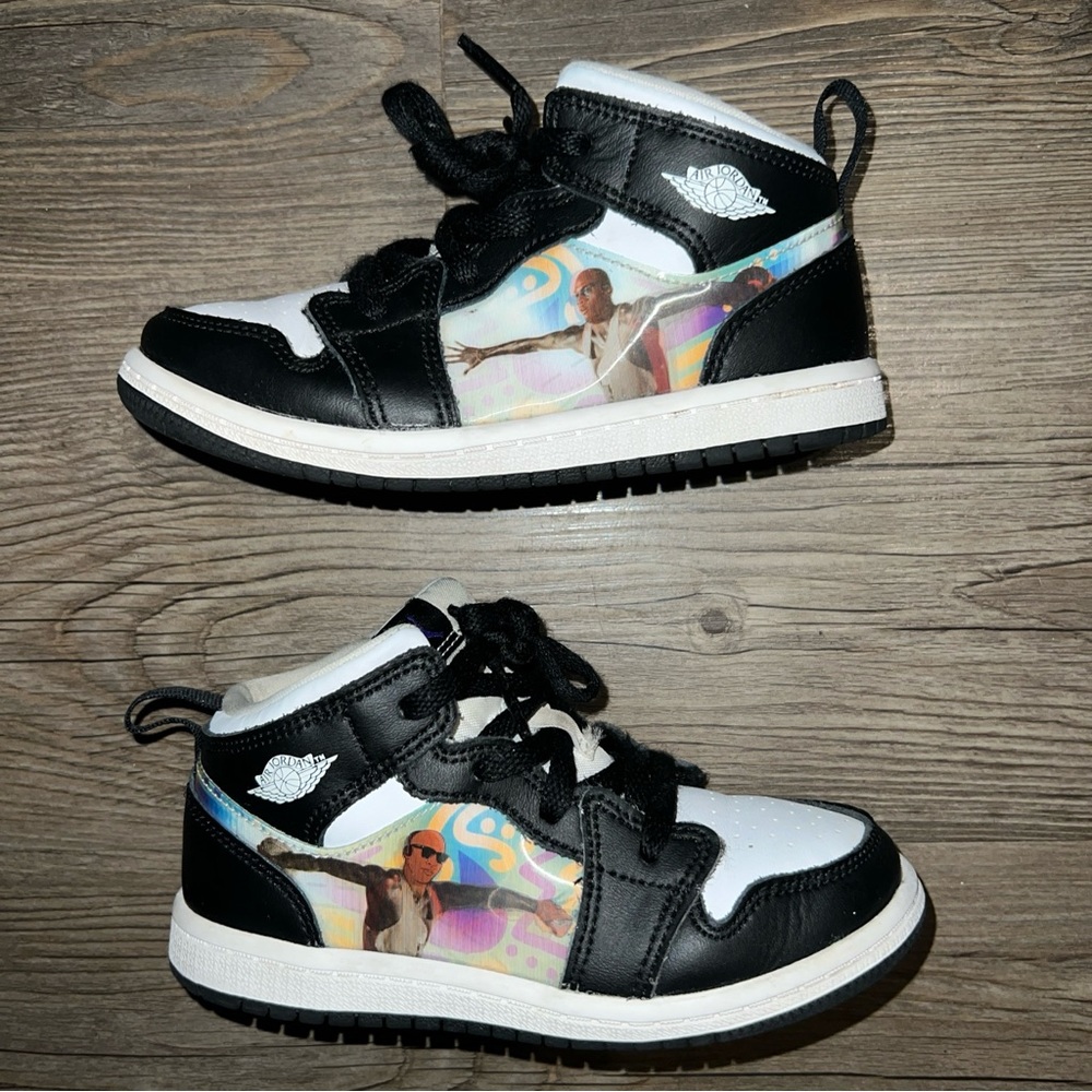 Air Jordan 1 Mid Hologram Black White Concord DR9495-001 Size 10C